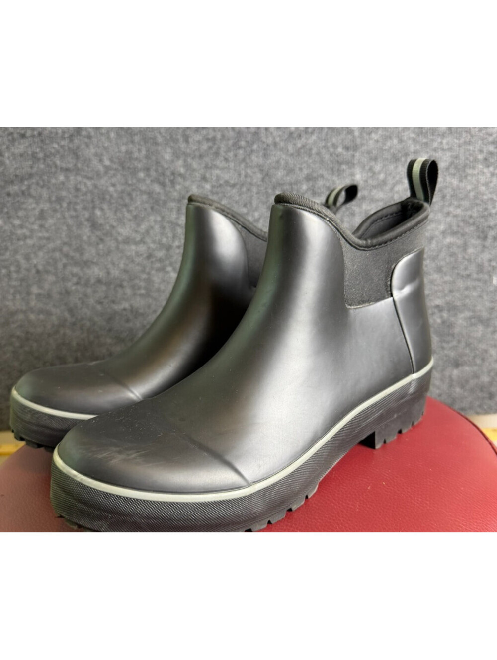 Chooka Womens Waterproof Rubber Chelsea Ankle Rain Boots Black Size 8